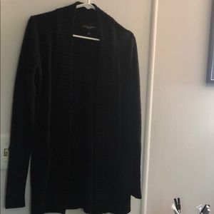 Black knit sweater with pockets